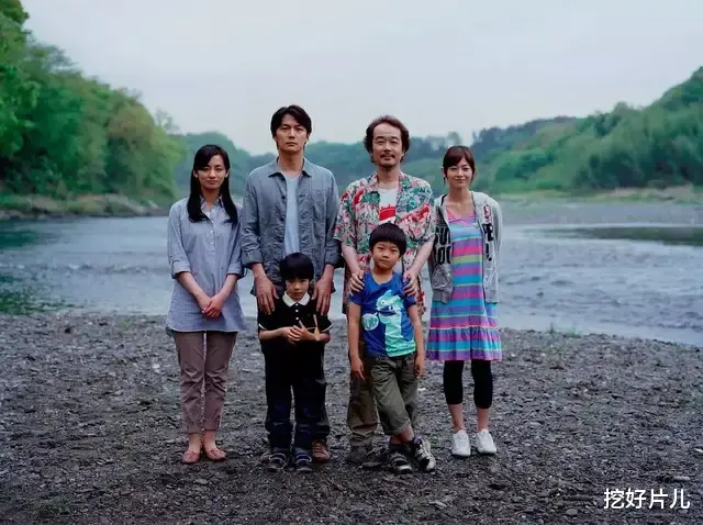 小偷家族|《小偷家族》：71万人打出8.7分！狂揽8项大奖的它到底牛在哪里