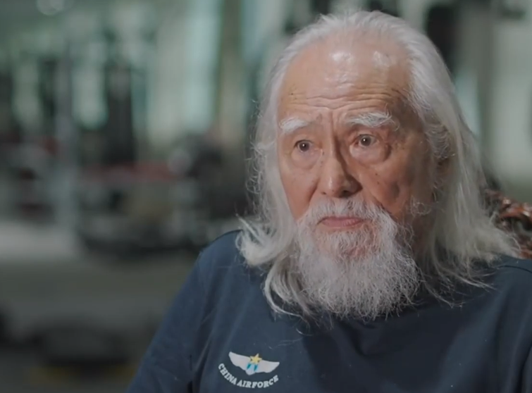 王德顺|79岁走秀爆红，85岁开飞机，中国最帅大爷王德顺的开挂人生！