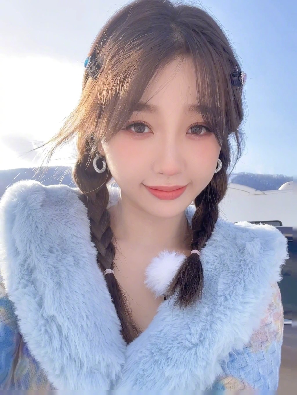 王宝强|Angelababy晒虞书欣镜头下的自己，眨眼卖萌超可爱，合影生图好美