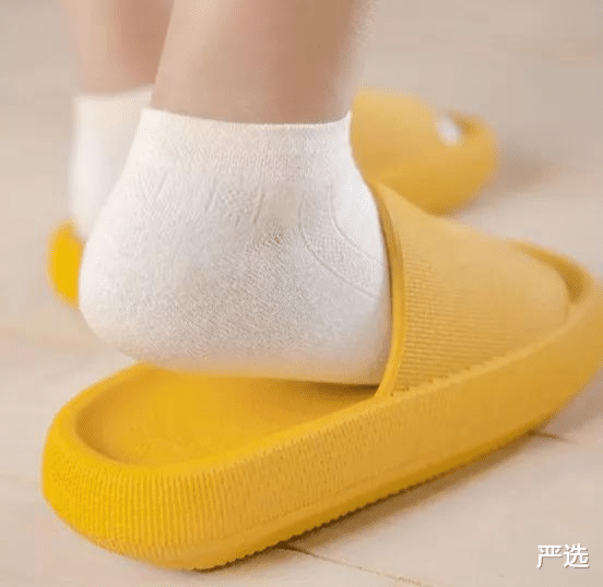 严选|李娜的“NIke拖鞋”火了，当价格曝光后，网友：有点奢侈啊