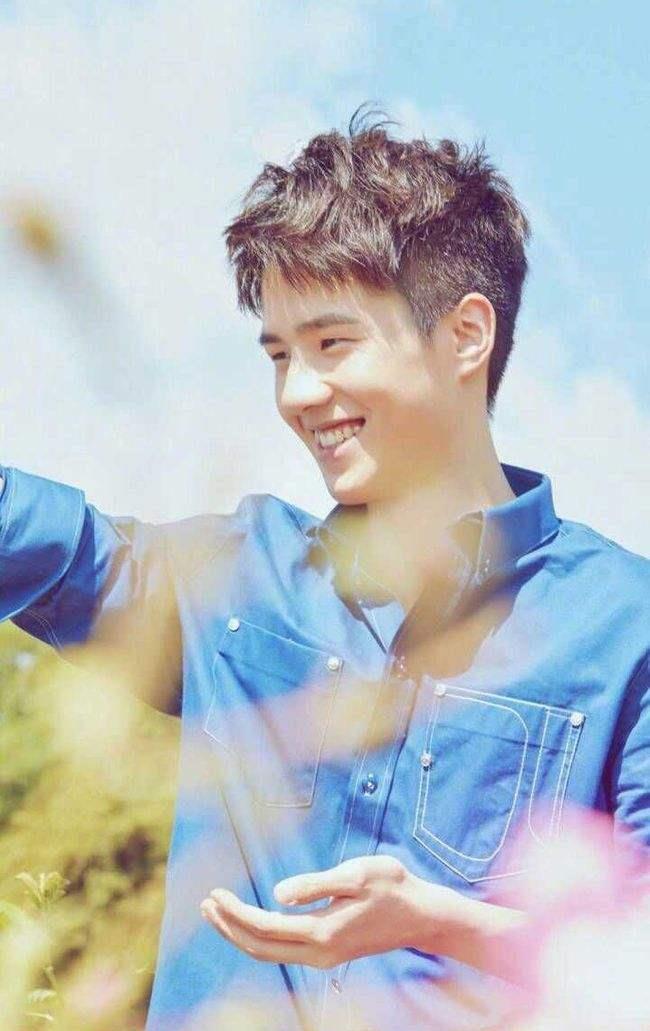 王俊凯|最新“王俊凯和刘昊然”将出演年代大戏《樱桃琥珀》，谁当男主？