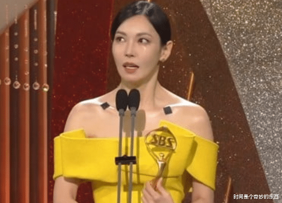 金素妍|金素妍获得SBS演技大赏,宋慧乔再次陪跑