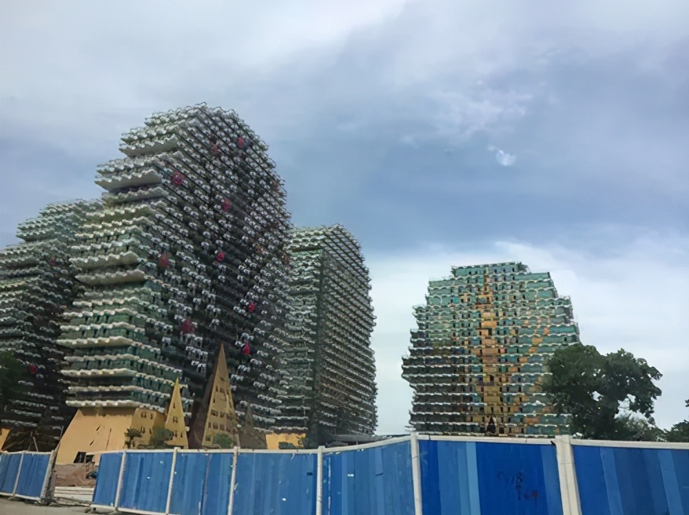 新濟南人小李 110個建筑界的“金酸莓獎”，國家發(fā)改委：嚴(yán)禁建設(shè)“丑陋建筑”