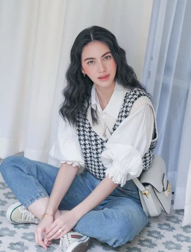 gila的时髦日志|泰星Mai,最美的旅行穿搭模板,也是她泰最IN带货女王