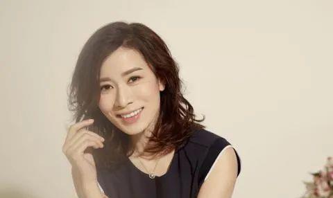 TVB|辉煌不在！TVB周年晚宴场地简陋椅子廉价，众星不戴口罩齐聚一堂