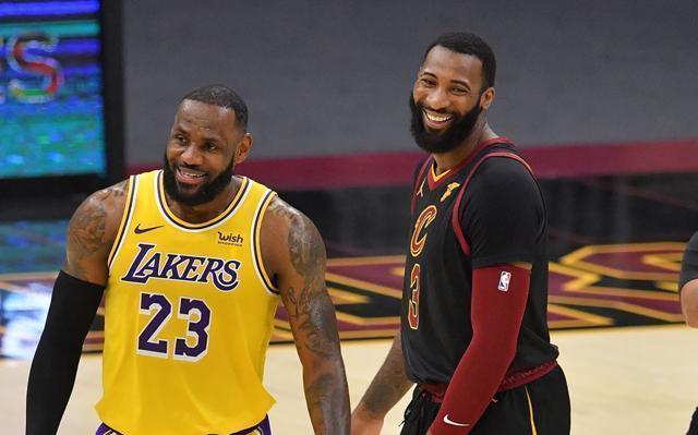 篮网队|湖人、篮网怎么选？一个抱团一个抱师，考辛斯渔翁得利或重返湖人