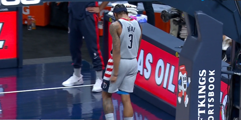 比爾|死亡封蓋！韋少30+三雙罰球絕殺，比爾50分傷退：情緒沮喪快哭了