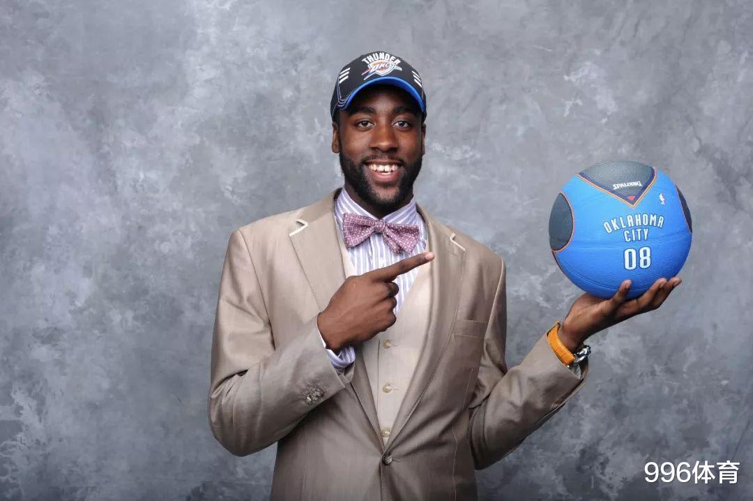 詹姆斯·哈登|2.6億，恭喜哈登！12年了，終于體驗了庫里在勇士的感覺