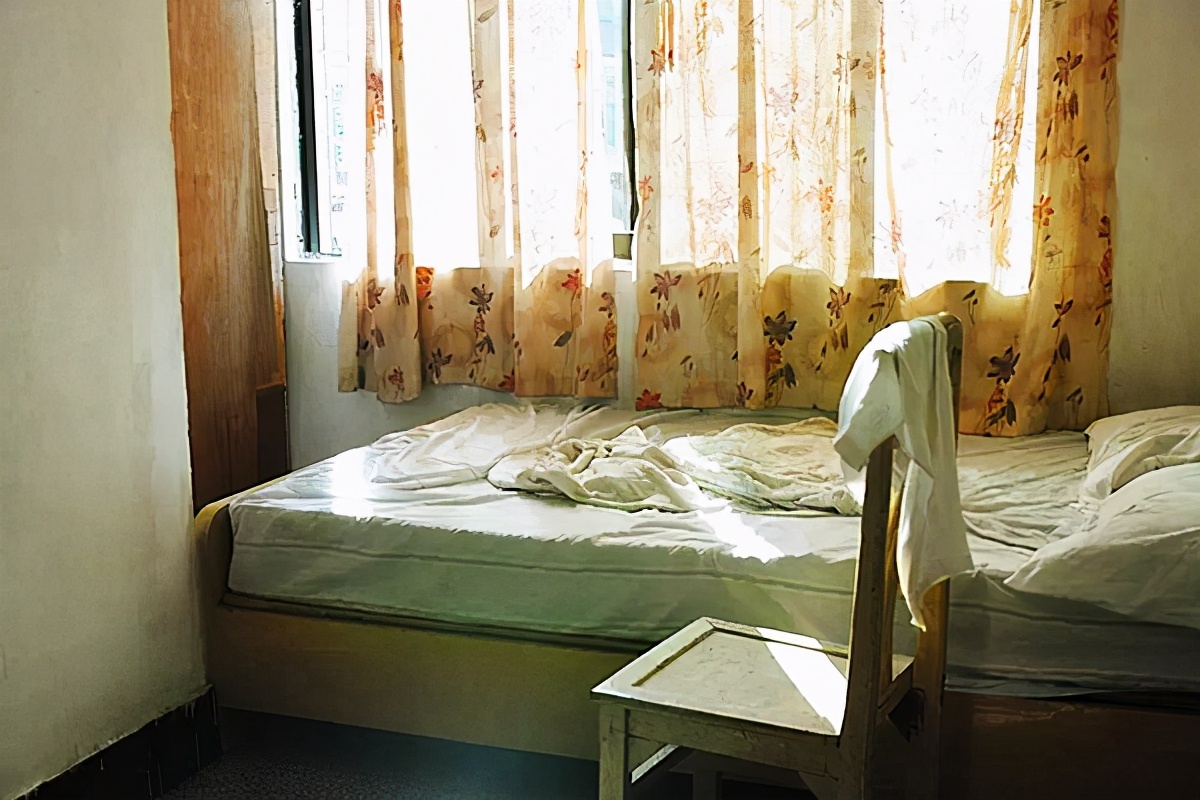 壮志凌云霄 “湖南床底藏尸案”始末:受到家庭不良教育,两人因钱连杀三人