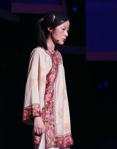 徐娇|“星女郎”徐娇自曝因肿瘤消失六年，如今再演戏只能做配