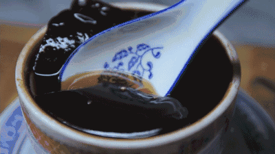 廚房人類 老婆餅里沒有老婆，那龜苓膏里究竟有沒有烏龜？答案有了！