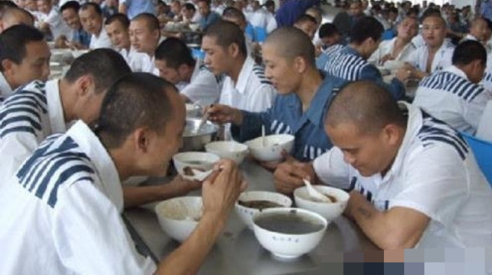 赣锋锂业 有理有据！网友直制：吴亦凡被批捕后的监狱生活！