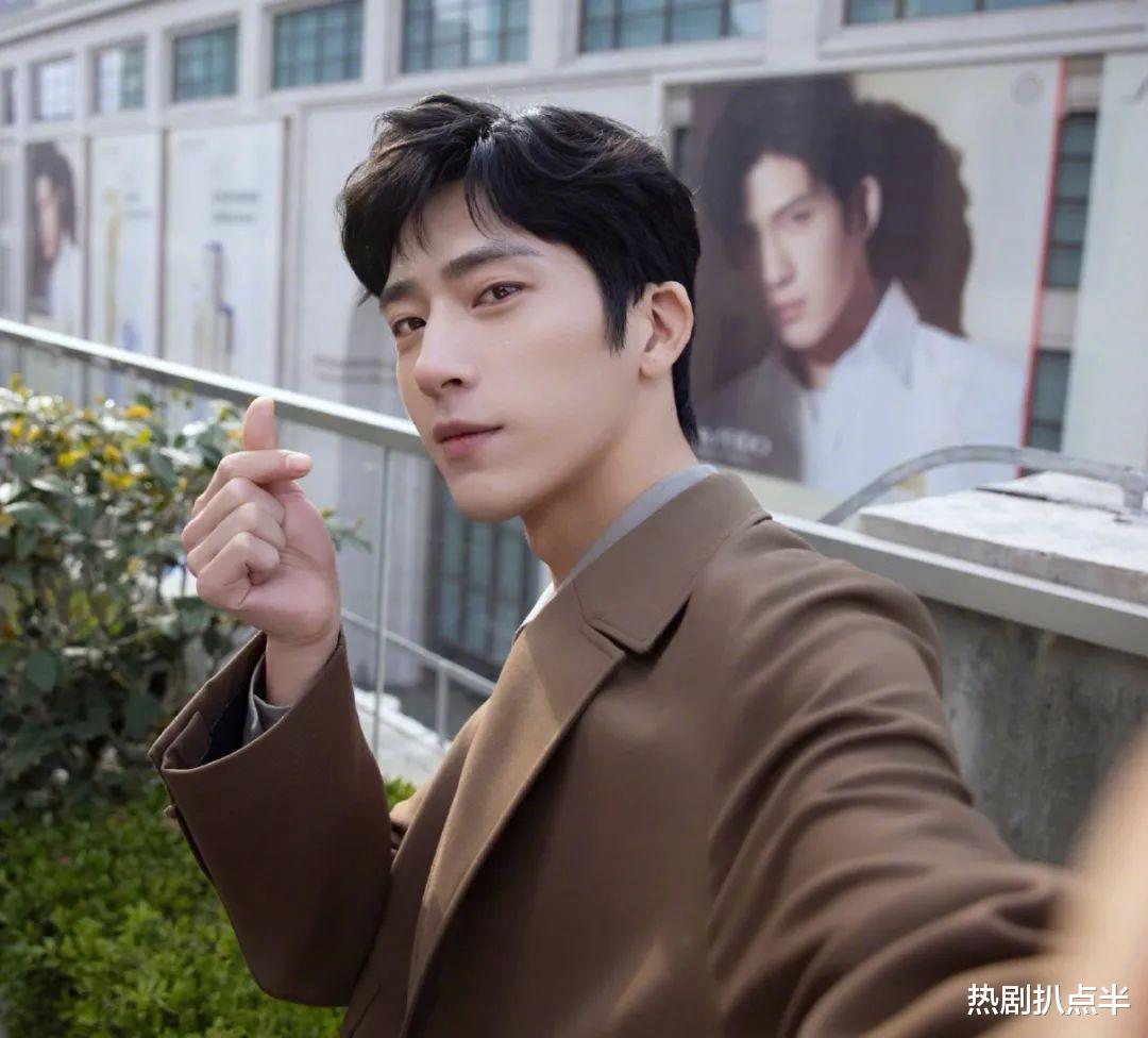 井柏然|袁隆平去世三位明星被嘲，井柏然心虚删博，刘亦菲8小时后才发声