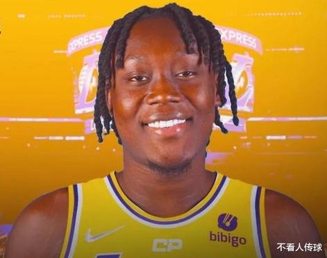 湖人队 一场常规赛没打！就被拉上交易谈判桌，兄弟，欢迎来到豪门湖人