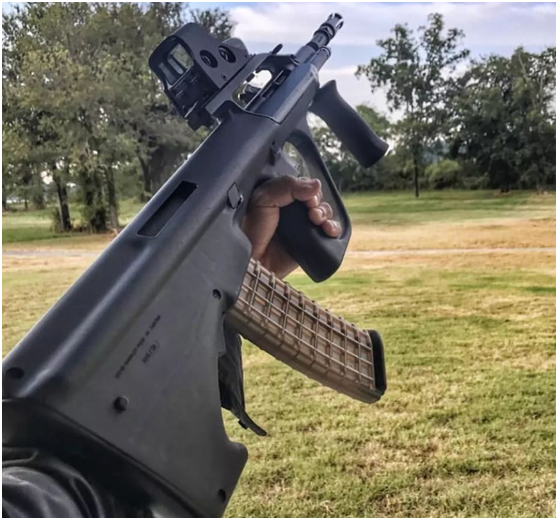 |武器越怪，死得越快！全球几款奇特枪械，第4一枪干翻野兽