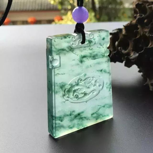 笔洗|怎样看飘花翡翠好不好？