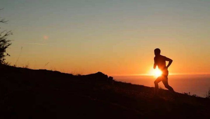 离职|“无所事事”的老公何时方能做点正事？