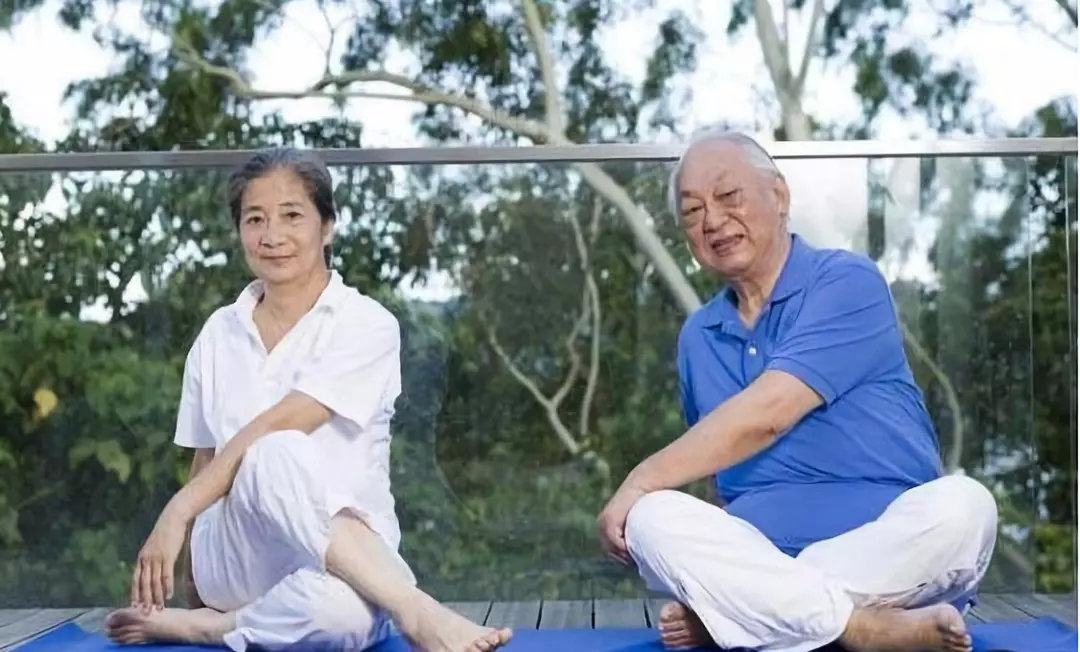 肝癌|著名的数学家张广厚50岁因患肝癌不幸逝世,保健不止是老年人的事