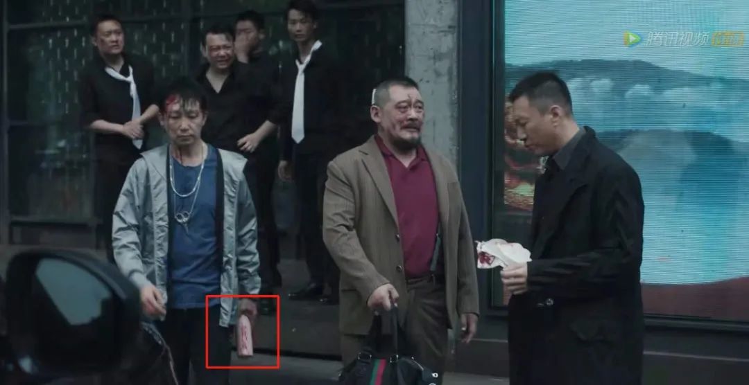 李成阳|《扫黑风暴》破30亿！老戏骨们“神仙打架”，他却成全网最大意难平！