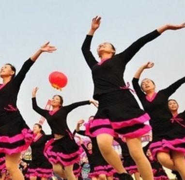 上官天竹 对于跳广场舞，你是支持还是反对？