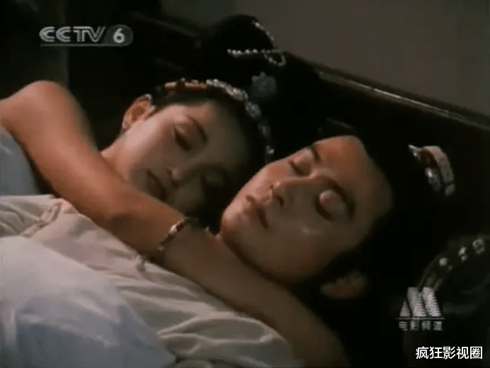 周迅|三金影后“周一条”：10任前男友，卖唱被打掉门牙，穿地摊货领奖