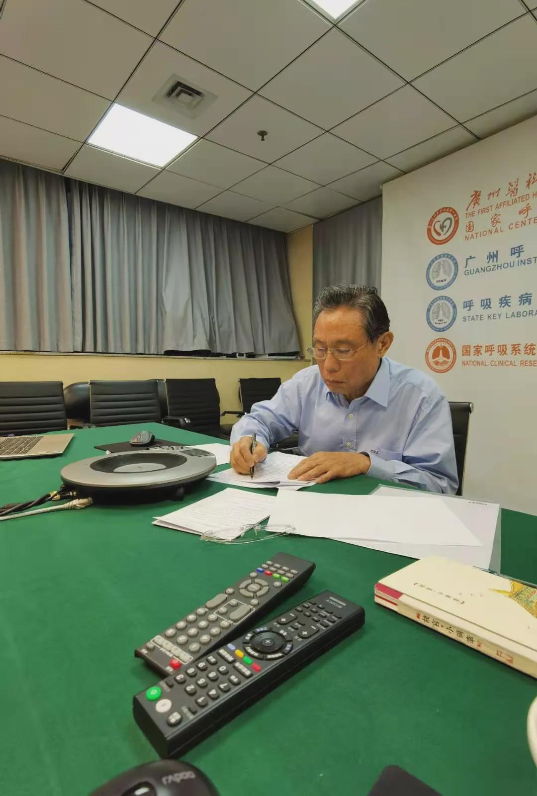 中外医讯 下一步疫情防控重点，钟南山最新看法