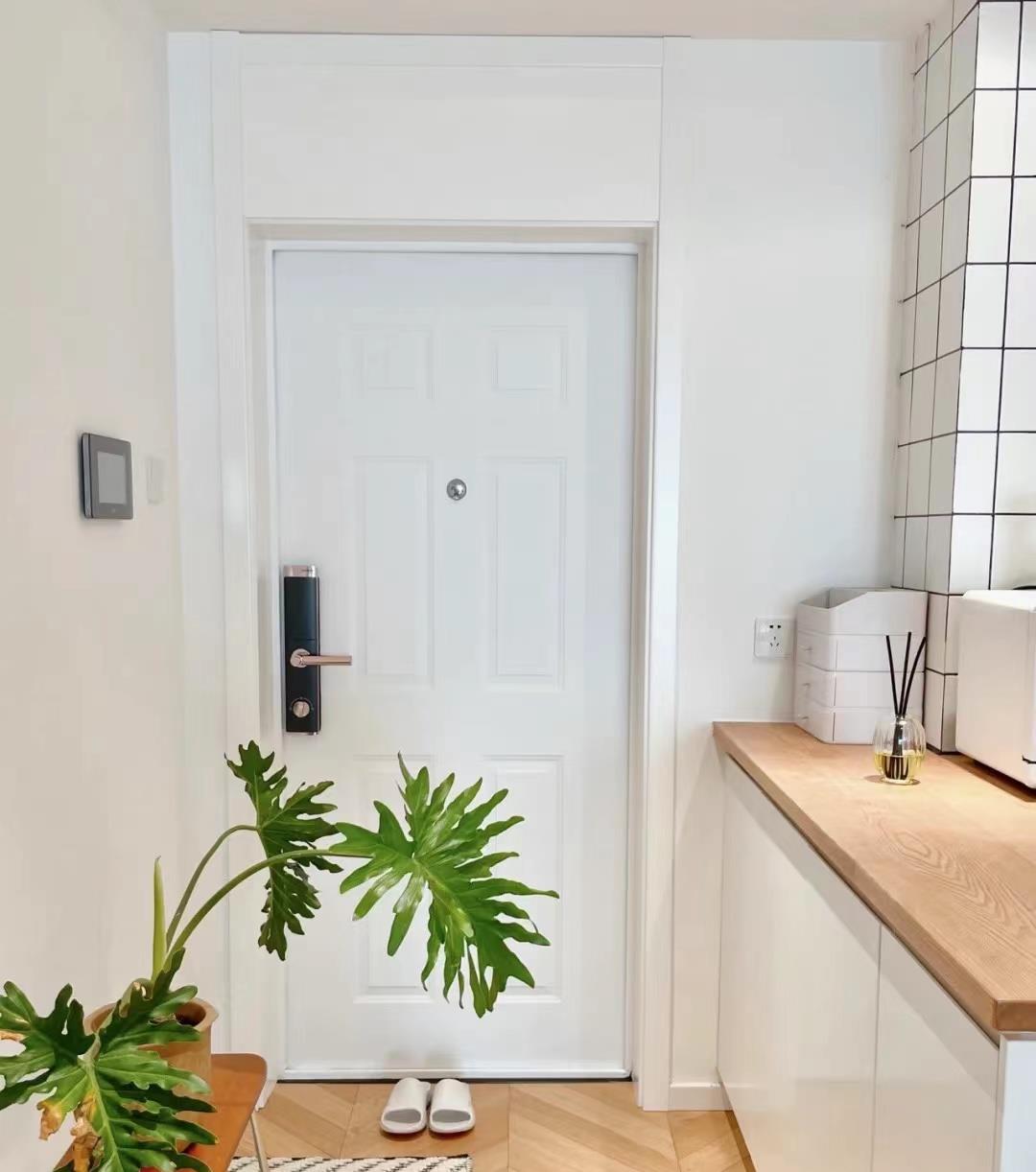 98㎡原木风新居，大白墙搭配原木家具，朋友来家做客都说像大平层