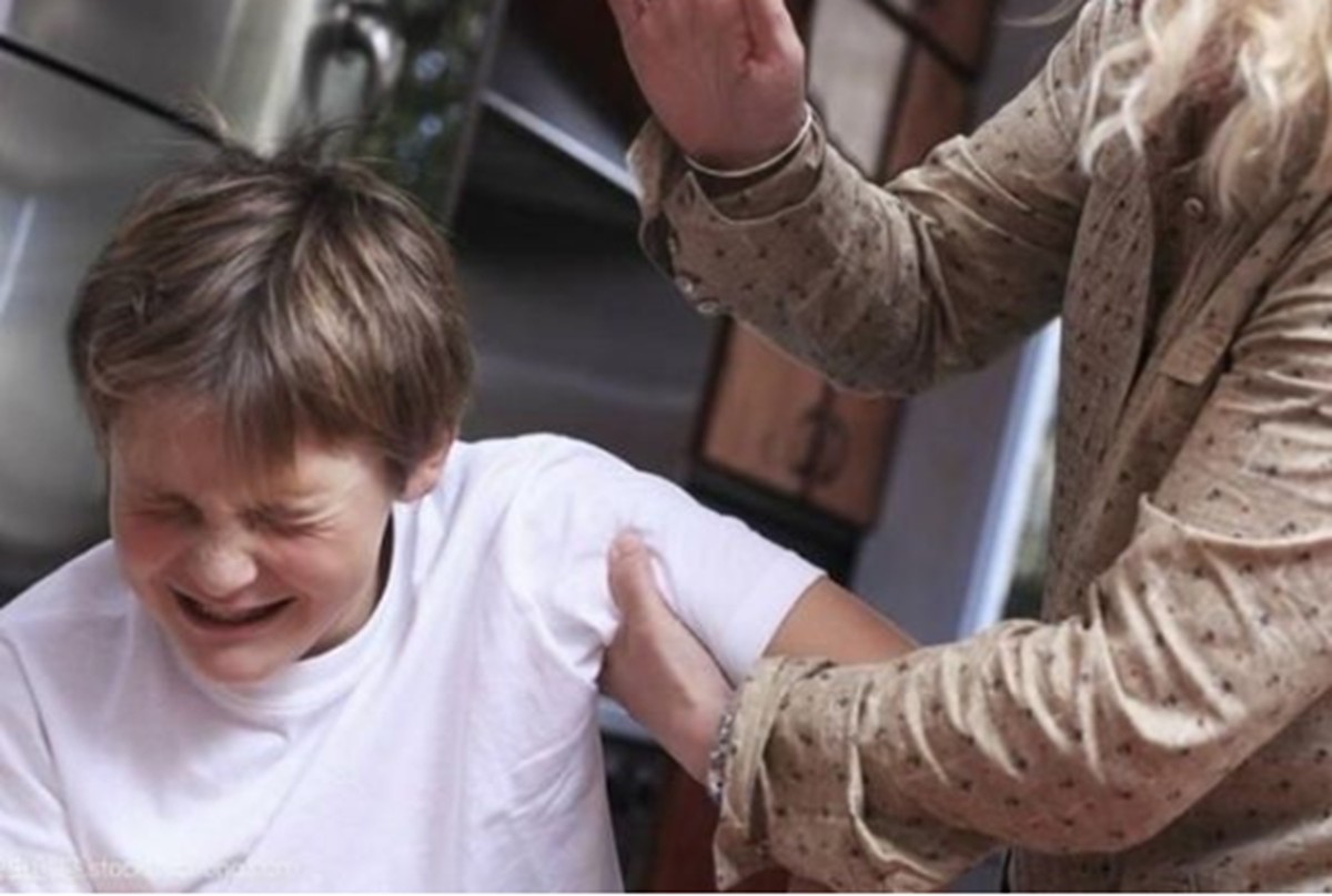 饭饭妈妈育儿|四个部位是孩子的生命线，每个都很重要，劝你再生气也要忍住别打