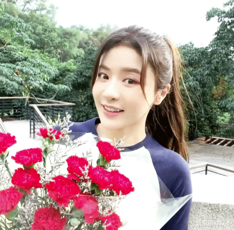 肖战|顶着“小张柏芝”出道，出道11年却不红，31岁的贡米长相变化大