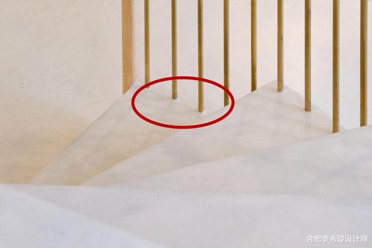 挑空客厅+旋转楼梯，不只是豪宅标配，也是小户型装修的爆款组合