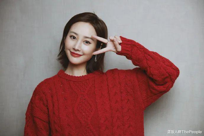 李纯|媚黑？插足闺蜜？和顶流传绯闻？这个“谋女郎”人不红故事倒挺多