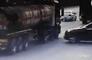 小叶娱记 工厂新来的小姐姐，说自己已经27了，我还以为是17的小妹妹！