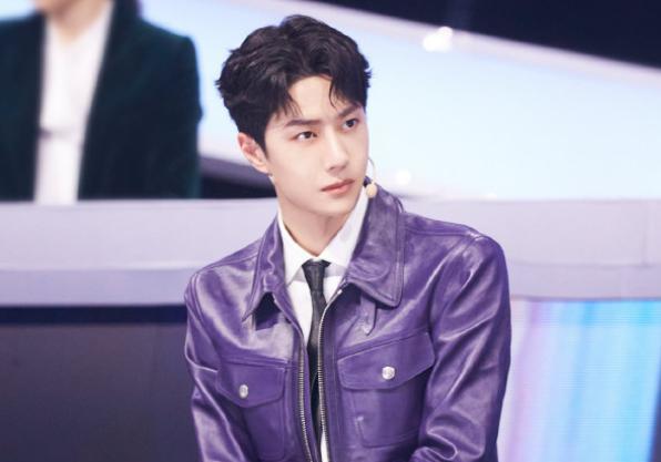 肖战|王一博肖战深夜同时发动态，隔空互动被抓包，内容让工作室慌张