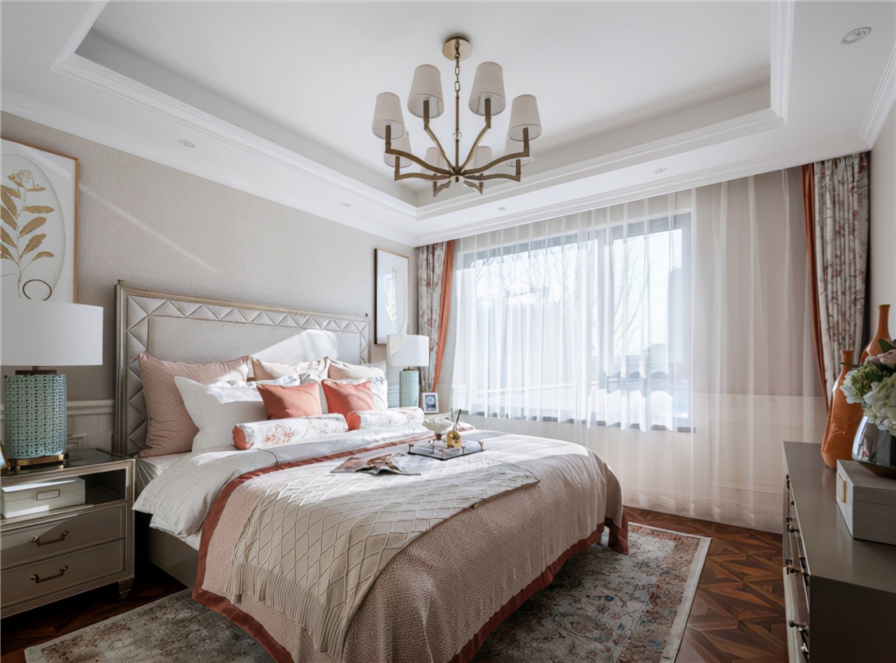 270平三居室于设计和艺术的边界迂回，赋予空间独特的情感体验