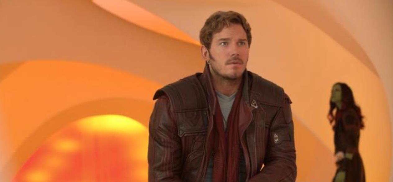 钢铁侠|“凡人之躯比肩神明”最早是评价DC的他？美队其次，钢铁侠最后！