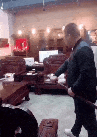 萌萌萌说|白素贞飞行的时候为什么要把一只手往前伸?哈哈哈哈原来是这样~