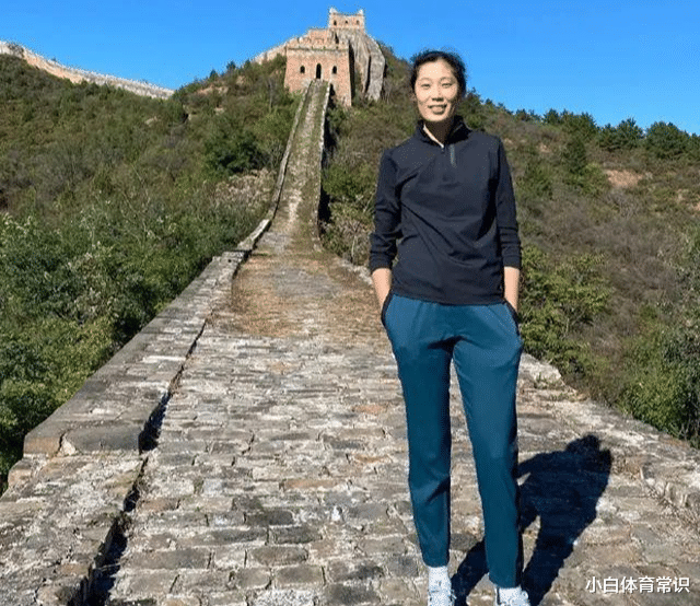 朱婷|朱婷近期照片曝光，疑似未出国进行手术，张常宁年底或将完婚