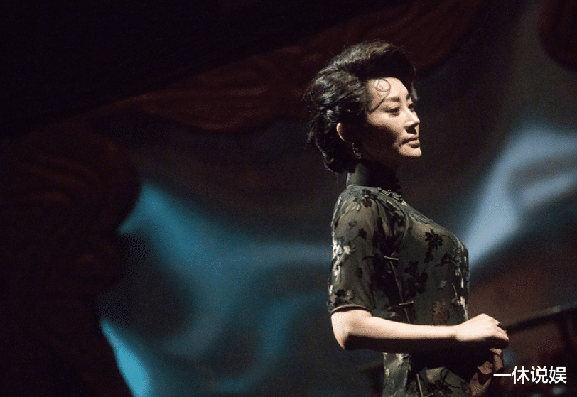 肖战|肖战和52岁阿姨合作拍“吻戏”,网友:伤害不大,侮辱性极强