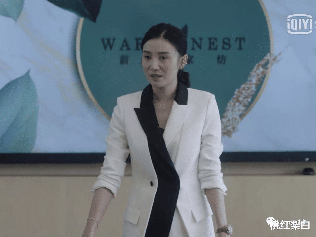 明星|背2000块的包穿平价衣服，国产剧好久没见这么接地气的女明星了