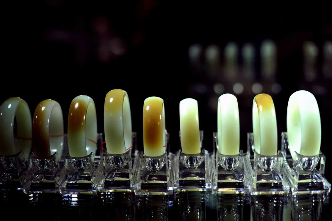 翡翠|翡翠——玩的是心跳，养的是品性