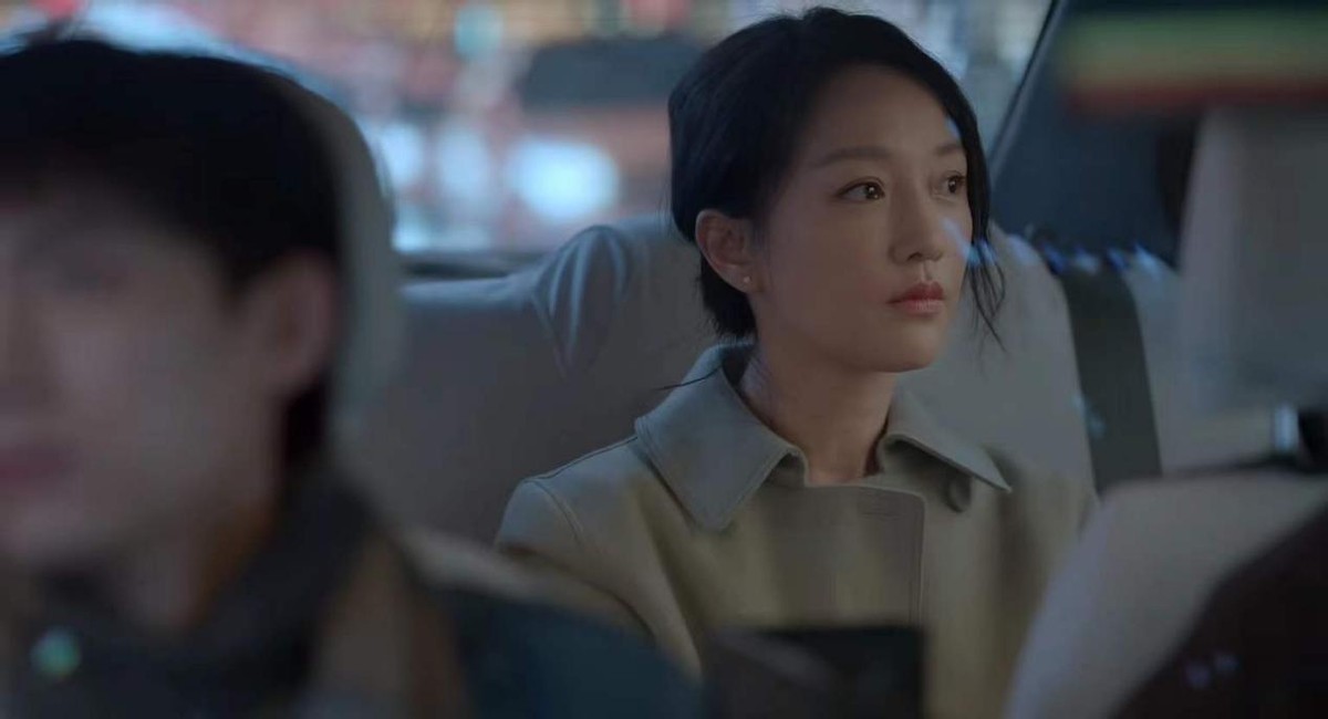 周迅|仅播2集收视破1,力压张国立新剧,终于有一部可以熬夜狂欢的剧了