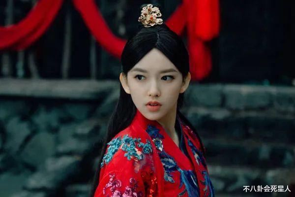 发际线|古装美人败给“发际线”？少了刘海和额饰，“天仙”颜值都救不了