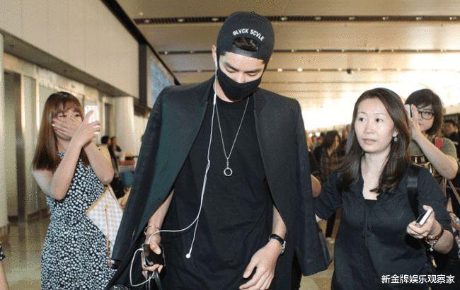 卓伟|卓伟用打油诗评吴亦凡事件，喊话德为艺之先，还用王一博做对比