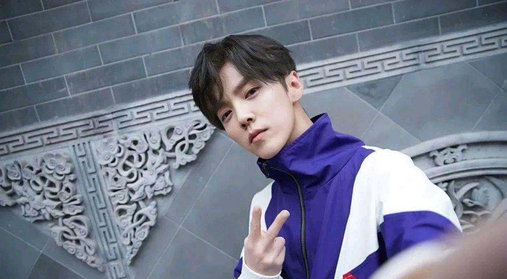 张艺兴|有网友喊话林俊杰？鹿晗已经开始拜早年了？张艺兴德艺双馨？