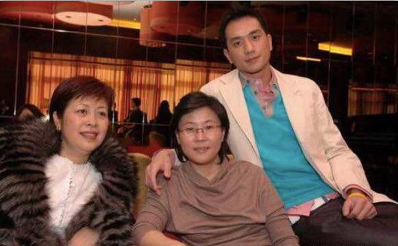 林雨申|亲妈是导演，干妈也是导演，20年都没捧红他，娶妻改名后竟然火了