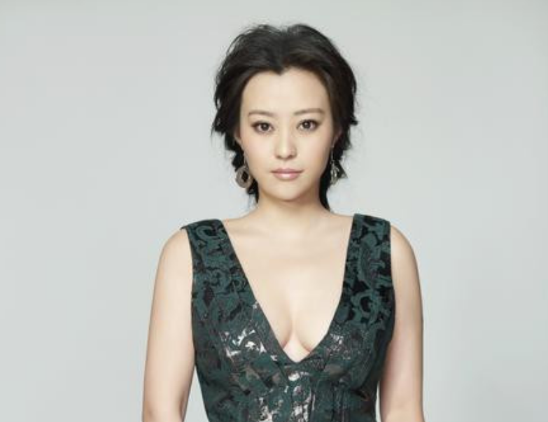 章泽天|有性格的郝蕾，作品有说服力，令人不敢小看