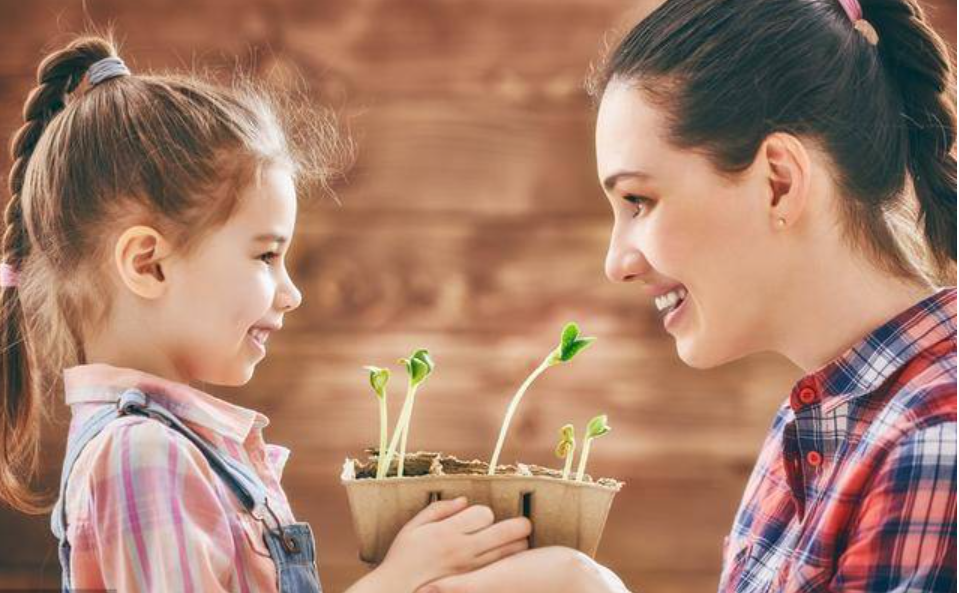 菁妈育儿|“新型暴力”日趋增多，会伤孩子的心灵甚至智商，父母老师要警惕