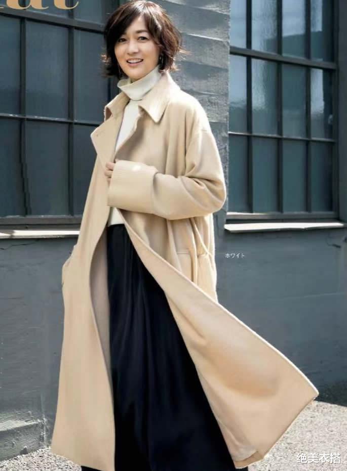 绝美衣搭 凭着“高雅穿搭”，50+的她美成一幅画！3个精髓，带你轻松取经