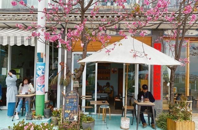 古镇 云南大理的“网红”古镇，比大理古城更加原汁原味，游客都来打卡