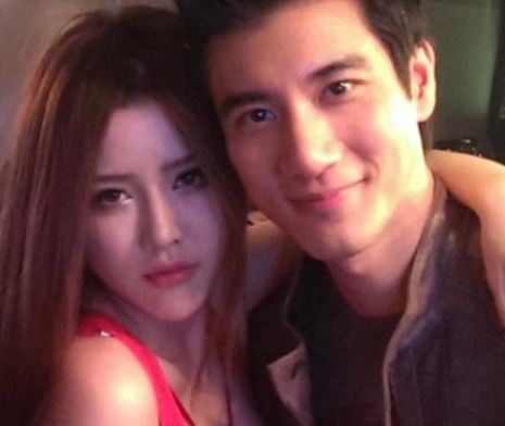 孙雨|曝BY2妹妹吞药自杀！被紧急送往医院洗胃抢救，瘫坐轮椅上状况不明